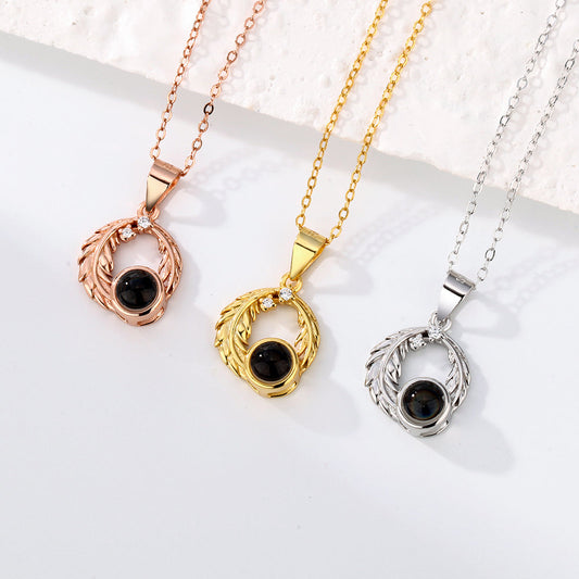 Personalized photo necklace with projection, Leaves