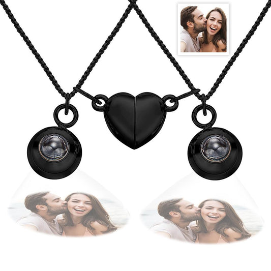 Double Magnetic Couple Necklace with Heart-Shaped Photo Projection
