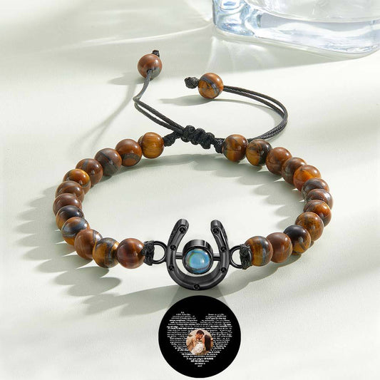 Personalized horseshoe-shaped bracelet with photo projection