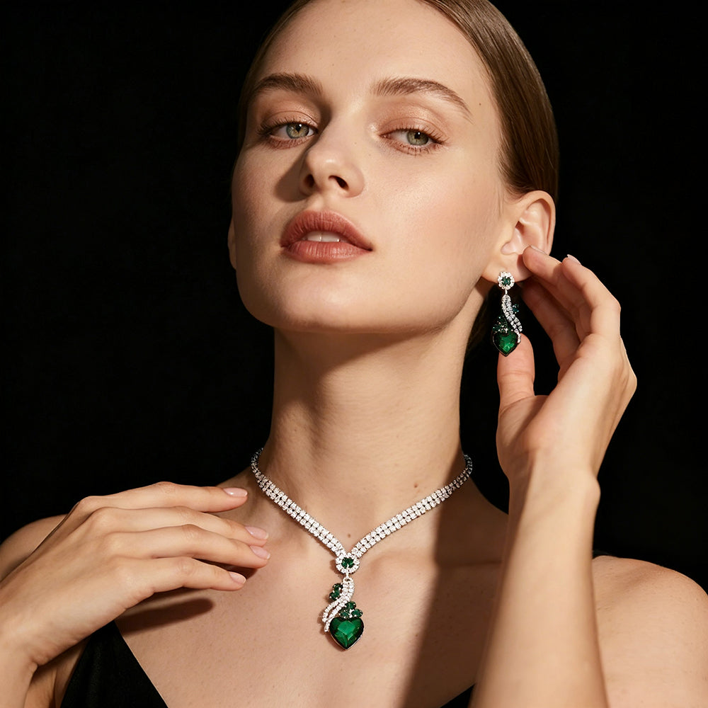 Heart-shaped rhinestone necklace and earrings