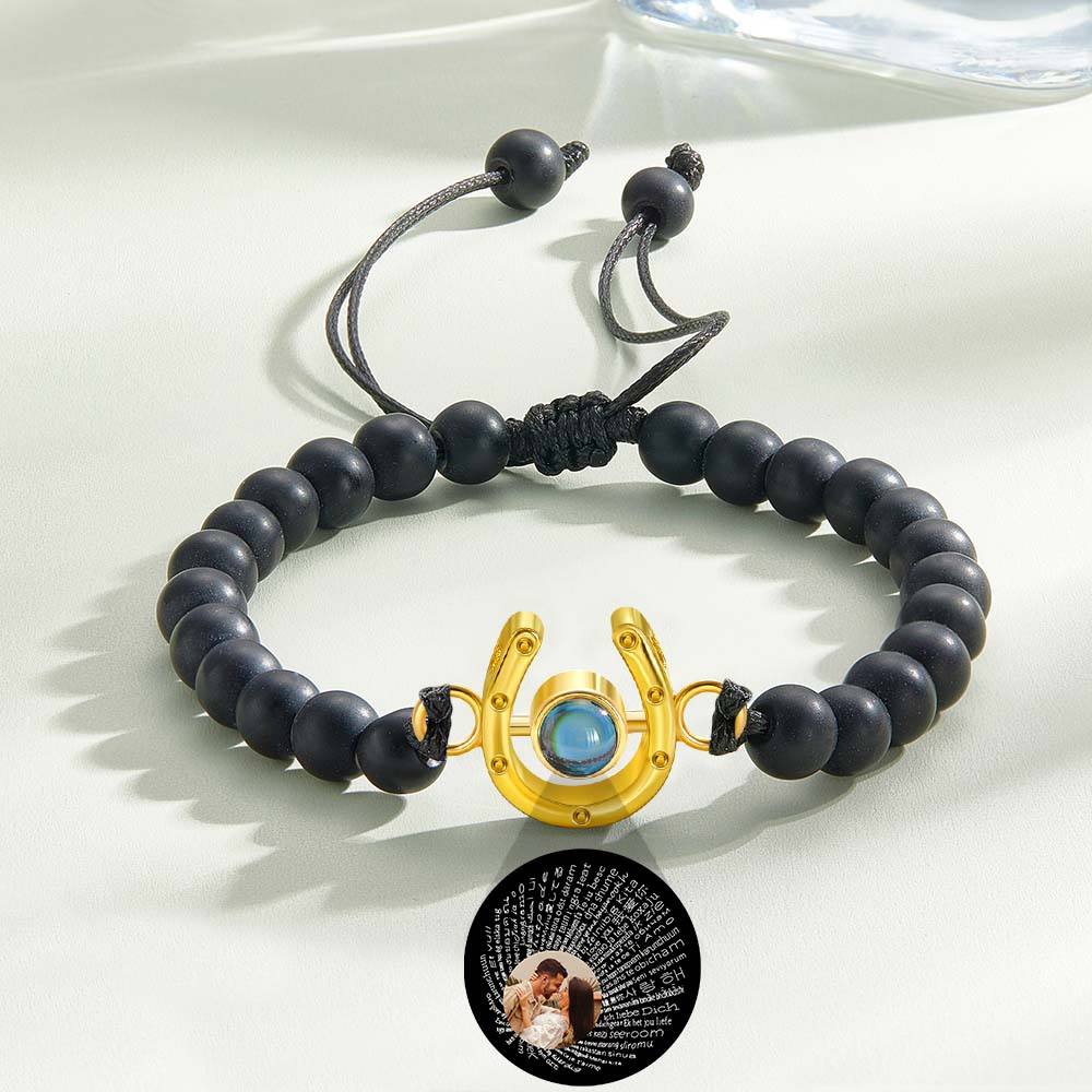 Bracelet personnalisé en forme de fer à cheval avec projection photo