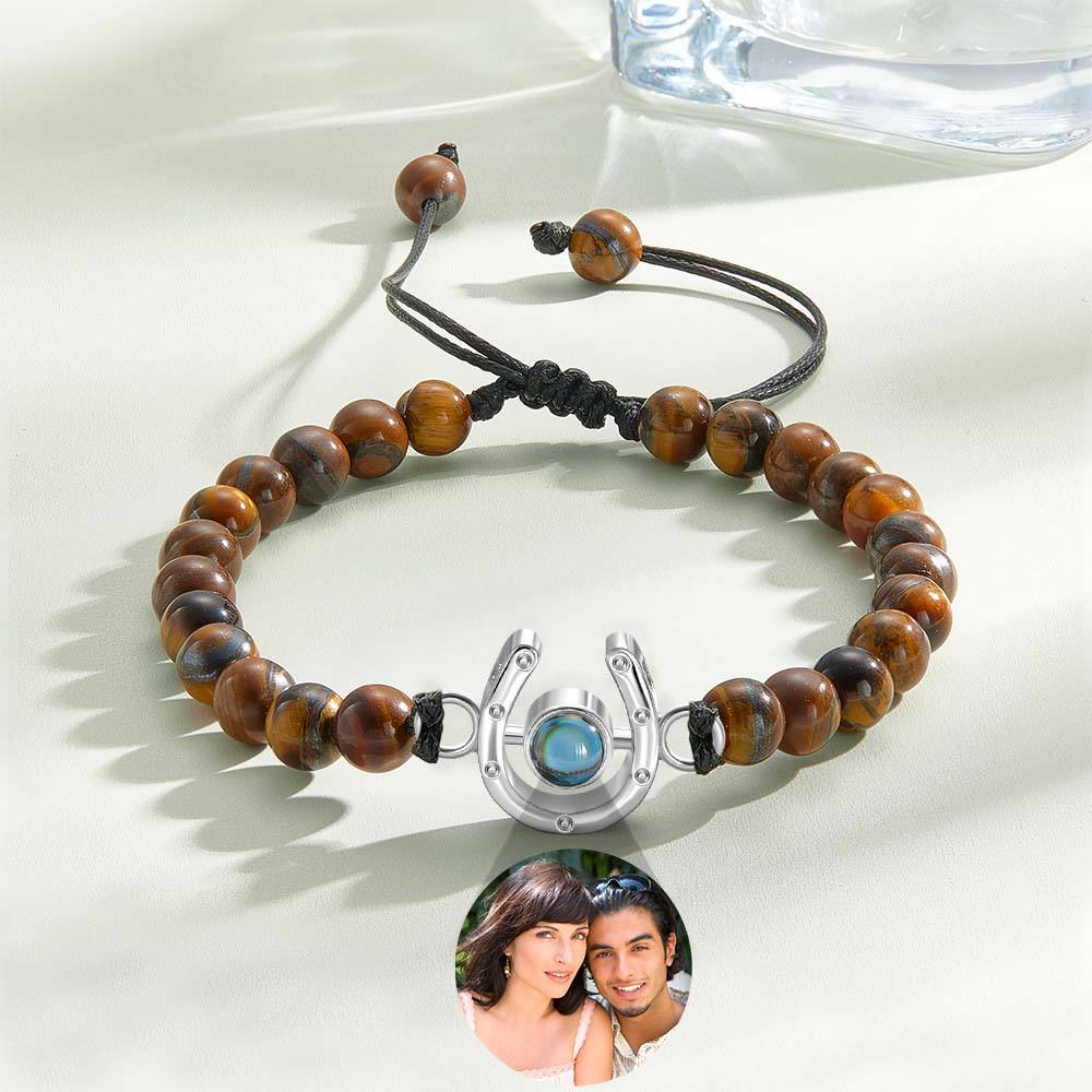Bracelet personnalisé en forme de fer à cheval avec projection photo