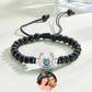 Bracelet personnalisé en forme de fer à cheval avec projection photo