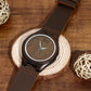 Montre en bois gravée personnalisée avec bracelet en cuir 45 mm